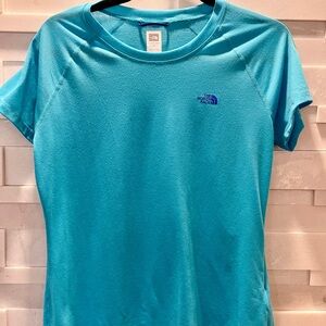 The North Face Vapor Wick Tee Activewear - Women’s M
